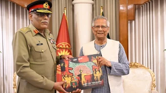 প্রধান উপদেষ্টার সঙ্গে পাকিস্তানের যৌথ বাহিনীর চেয়ারম্যানের সৌজন্য সাক্ষাৎ