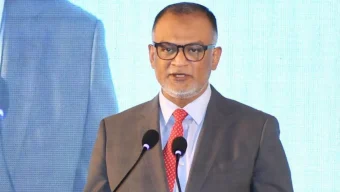 ২ দিনের ফ্লাইট বিপর্যয়ের মাশুল মওকুফ করবে সরকার: বাণিজ্য উপদেষ্টা