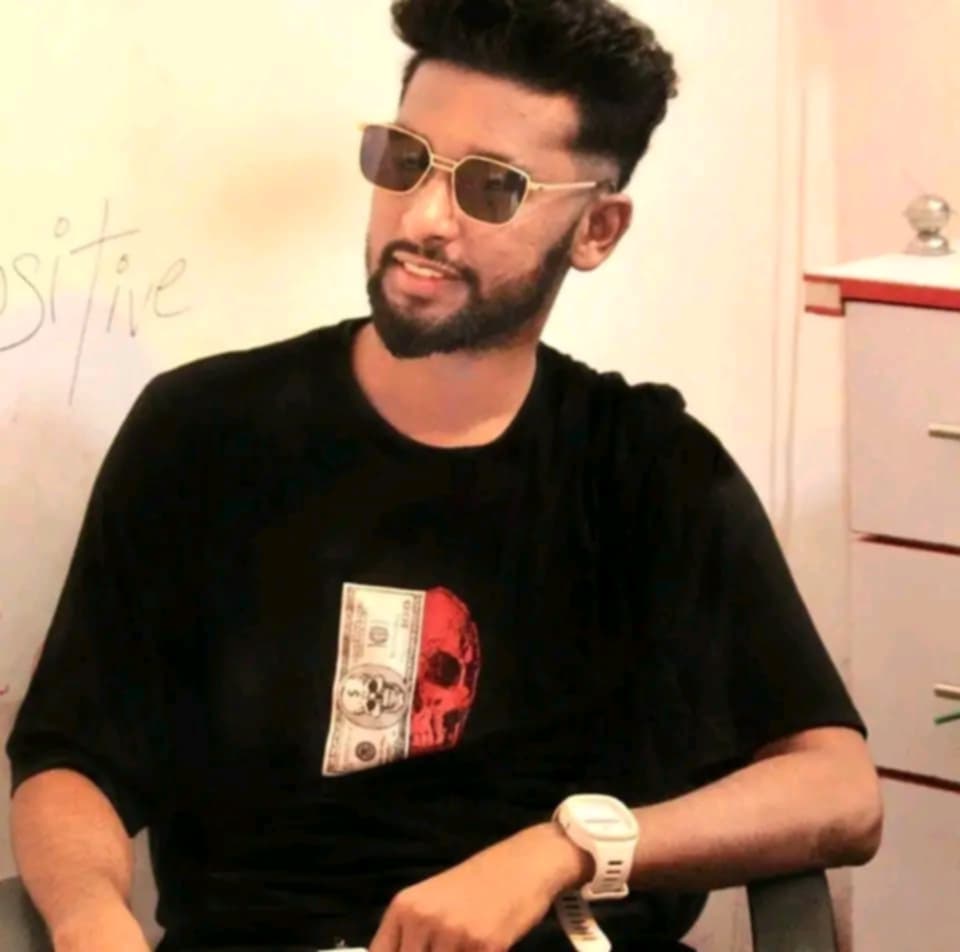 গোসাইরহাটে ধর্ষণ ও পর্নোগ্রাফি মামলার আসামি ছাত্রদল নেতা বায়েজিদ ঢালীকে গ্রেপ্তার করেনি পুলিশ, বাদিকে প্রাণনাশের হুমকি