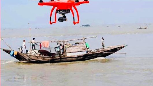 মা ইলিশ রক্ষায় ড্রোন(ক্যামেরা) ব্যবহার করবে প্রশাসন