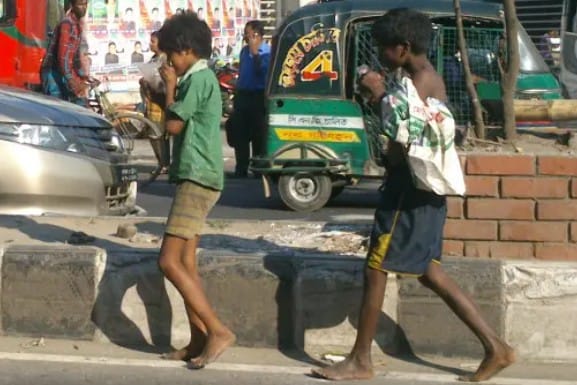 বাড়ছে অপরাধ কর্মকাণ্ড উত্তরা- খিলক্ষেতে ড্যান্ডিখোরদের উৎপাত বেড়েছে!