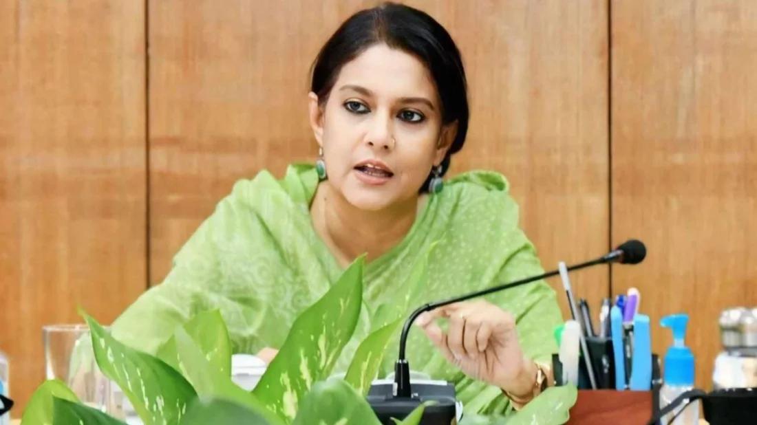 ১ নভেম্বর থেকে সেন্টমার্টিন যেতে পারবেন পর্যটকরা: পরিবেশ উপদেষ্টা