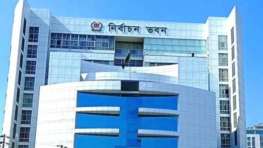 বৃহস্পতিবারের মধ্যে প্রবাসী ভোটার আবেদন তদন্ত করতে বলল ইসি