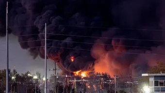 যুক্তরাষ্ট্রে কার্গো বিমান বিধ্বস্ত, নিহত বেড়ে ৩