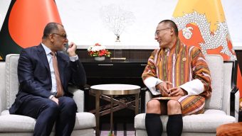 ভুটানের প্রধানমন্ত্রীর সাথে বাণিজ্য উপদেষ্টার বৈঠক