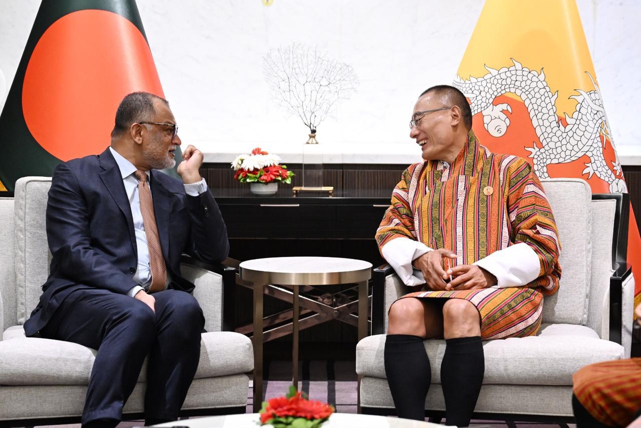 ভুটানের প্রধানমন্ত্রীর সাথে বাণিজ্য উপদেষ্টার বৈঠক