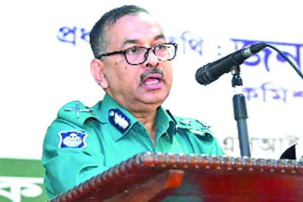 ওসিদের হুঁশিয়ারি — ডিএমপি কমিশনারের