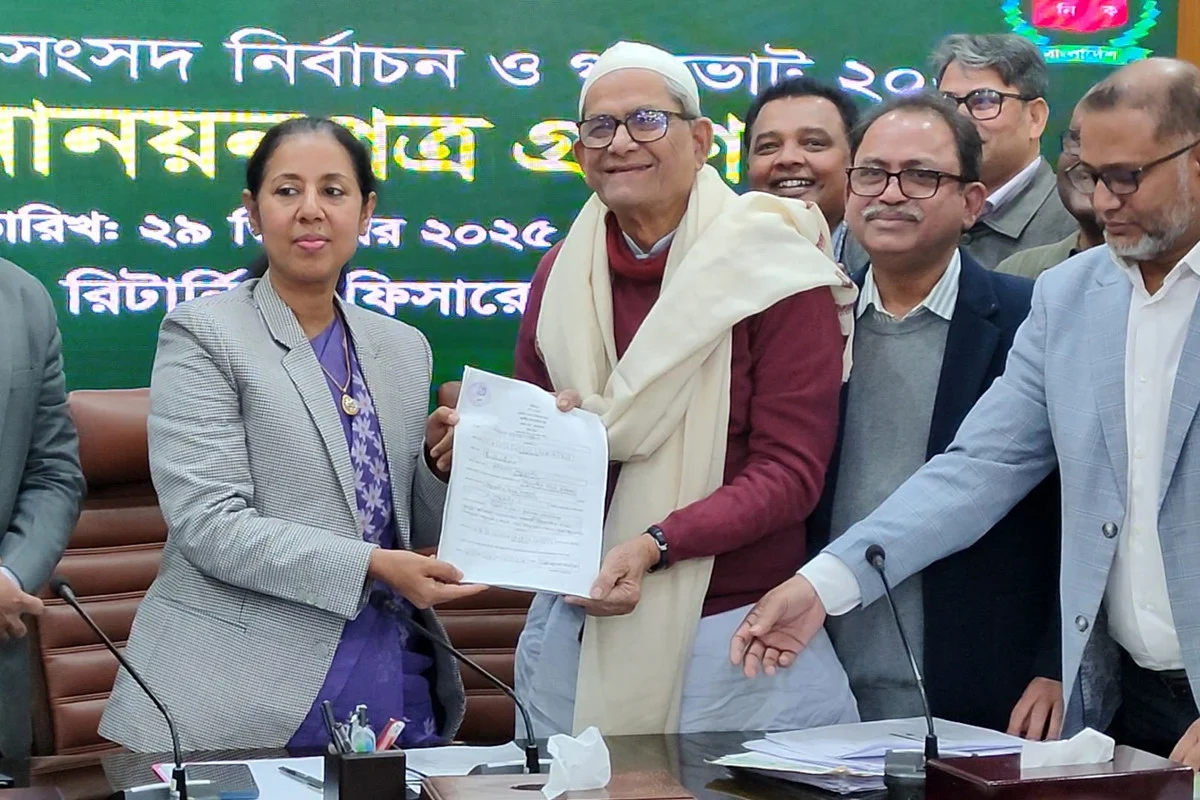 কর্মসংস্থান সৃষ্টিকে আমরা সবচেয়ে গুরুত্ব দেব, মনোনয়নপত্র জমা দিয়ে মির্জা ফখরুল