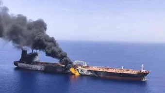 ওমান উপকূলে তেলের ট্যাংকারে হামলা, ক্রু নিহত 4