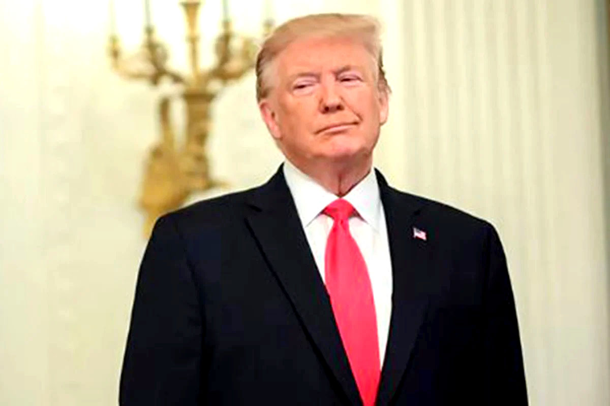 ইরান যুদ্ধের প্রভাবে হুমকির মুখে মার্কিন ডলারের আধিপত্য: বিশ্লেষকদের সতর্কবার্তা