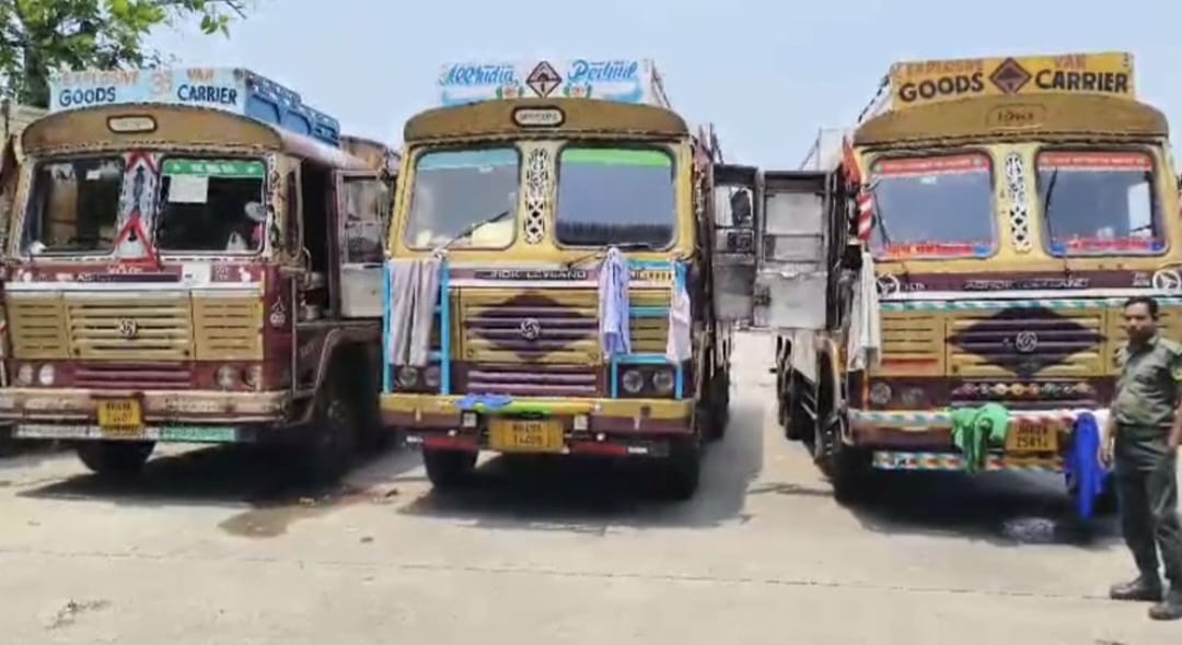 ভারত থেকে তিন ট্রাকে বিস্ফোরক আমদানি, বেনাপোলে কঠোর নিরাপত্তা