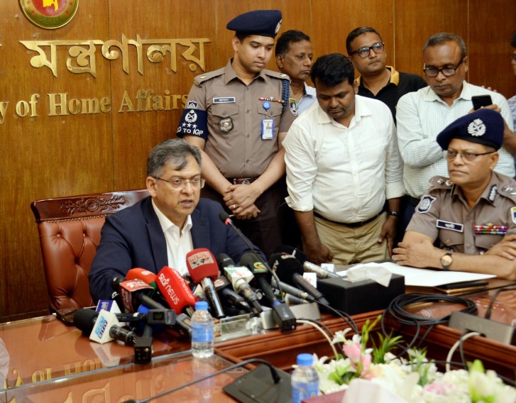 নৈতিক মনোবল বৃদ্ধির মাধ্যমে পুলিশ বাহিনীকে আরও জনবান্ধব করা হচ্ছে: স্বরাষ্ট্রমন্ত্রী