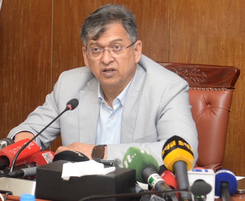 বেনজীর আহমেদকে দেশে ফিরিয়ে আনার প্রক্রিয়া অত্যন্ত দ্রুততার সাথে এগিয়ে চলছে- স্বরাষ্ট্রমন্ত্রী