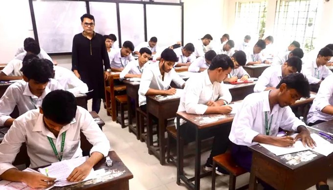 এইচএসসির স্থগিত পরীক্ষায় অংশ নিতে ২৯ জুলাইয়ের মধ্যে রেজিস্ট্রেশনের আহ্বান