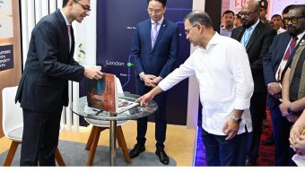 প্রধানমন্ত্রী তারেক রহমান আজ রাজধানীর আগারগাঁওয়ে বাংলাদেশ-চীন মৈত্রী সম্মেলন কেন্দ্রে দিনব্যাপী ‘FICCI FDI Conference 2026’-শীর্ষক সম্মেলনে এক্সপো পরিদর্শন করেন
