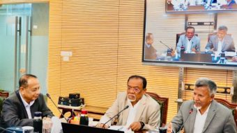 বিএনপির নির্বাচনি ইশতেহার বাস্তবায়নে আমলাতান্ত্রিক জটিলতা পরিহার করে দ্রুত কার্যকর ব্যবস্থা গ্রহণের নির্দেশ জনপ্রশাসন উপদেষ্টার