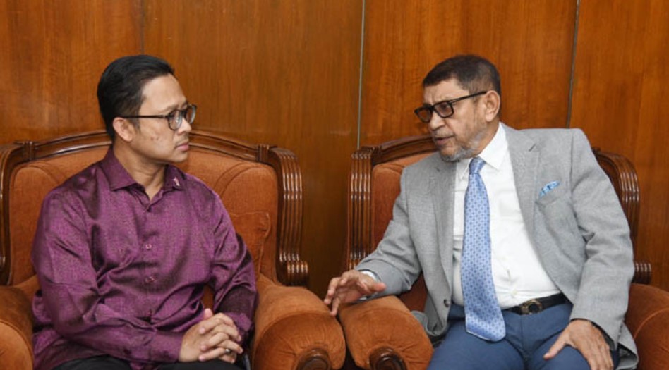 স্বাস্থ্যমন্ত্রীর সাথে বাংলাদেশে মালয়েশিয়ার হাইকমিশনারের সাক্ষাৎ