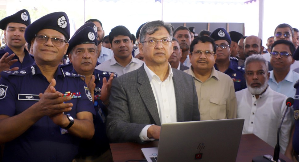 ঢাকা-চট্টগ্রাম মহাসড়কে AI ভিত্তিক অটো ফাইন সিস্টেম উদ্বোধন: পর্যায়ক্রমে সকল মহাসড়কে চালু হবে-স্বরাষ্ট্রমন্ত্রী