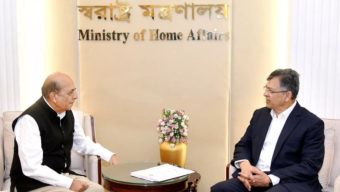 সমতার ভিত্তিতে আলোচনার মাধ্যমে দু’দেশের বন্ধুত্বপূর্ণ সম্পর্ককে এগিয়ে নিতে হবে – স্বরাষ্ট্রমন্ত্রী