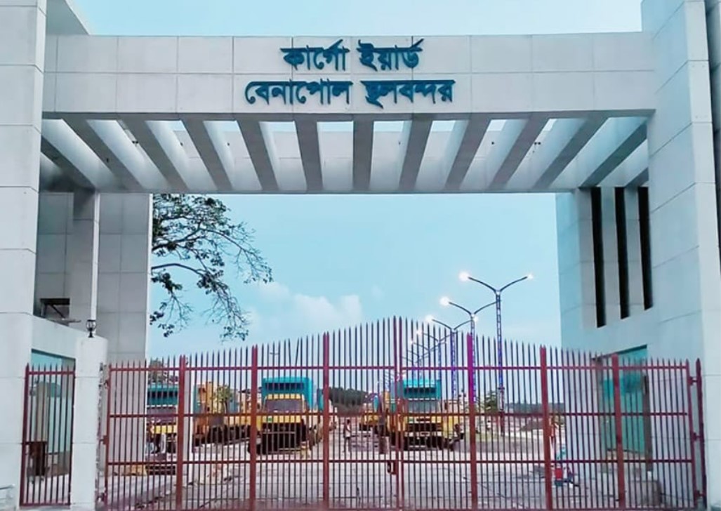 জুলাই গণঅভ্যুত্থান দিবসে বেনাপোল বন্দরে আমদানি-রপ্তানি বন্ধ, স্বাভাবিক যাত্রী পারাপার
