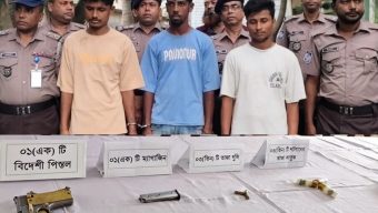 খুলনায় ইসমাইল শেখ হত্যা: বিদেশি পিস্তল-গুলি ও গুরুত্বপূর্ণ আলামতসহ গ্রেফতার ৩