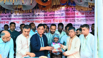 প্রধানমন্ত্রীর দেওয়া নতুন বাড়িতে উঠলেন গোলাপি বেগম