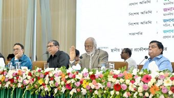 সীমিত সম্পদের সর্বোচ্চ ব্যবহার নিশ্চিত করতে কর্মকর্তাদের প্রতি আহ্বান স্থানীয় সরকার মন্ত্রীর