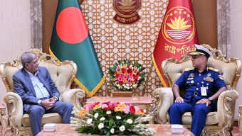 উপকূলের নিরাপত্তা ও চোরাচালান রোধে কোস্টগার্ডকে আরও সক্রিয় হওয়ার আহ্বান রাষ্ট্রপতির
