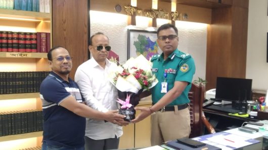 বরিশাল মেট্রোপলিটন পুলিশ কমিশনারের সঙ্গে সাংবাদিক নেতৃবৃন্দের সৌজন্য সাক্ষাৎ