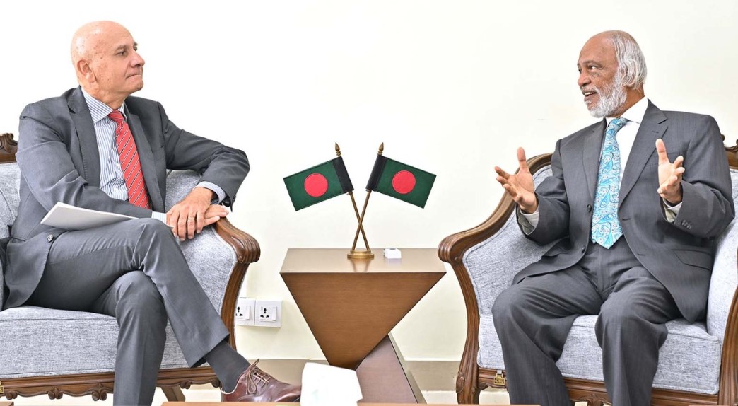 অর্থনীতি, কর্মসংস্থান ও দক্ষ মানবসম্পদ উন্নয়নে বাংলাদেশ-ইতালি একসাথে কাজ করবে – স্থানীয় সরকার, পল্লী উন্নয়ন ও সমবায় মন্ত্রী