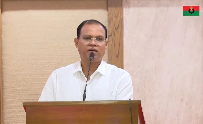 ‘দৃষ্টি সরাতেই প্রধানমন্ত্রীর সফরের আগে-পরে কিছু ঘটনা সাজানো হয়েছিল’