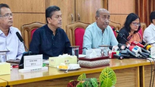 ক্রসফায়ারের পথে নয়, আইনসম্মতভাবেই সন্ত্রাস দমন করতে হবে: আইনমন্ত্রী