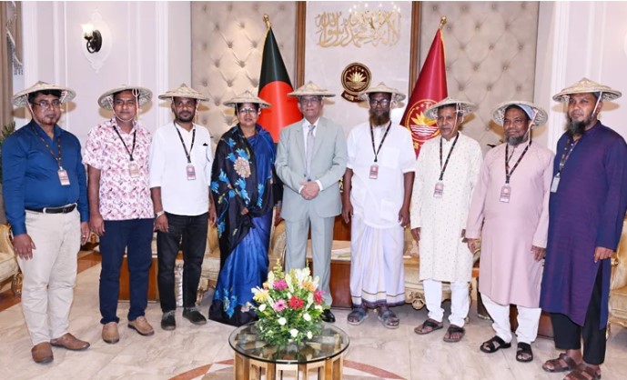 কৃষকদের স্বার্থে জাতীয় পর্যায়ে কেন্দ্রীয় সংগঠন গড়ার আহ্বান রাষ্ট্রপতির