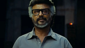 ৪০ বছরের রীতি ভেঙে ভক্তদের সঙ্গে সিনেমা দেখলেন রজনীকান্ত