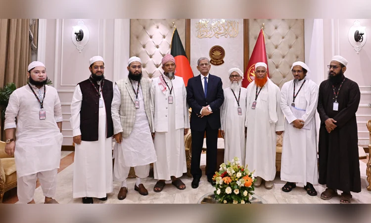 রাষ্ট্রপতির সঙ্গে হেফাজতের প্রতিনিধি দলের সৌজন্য সাক্ষাৎ