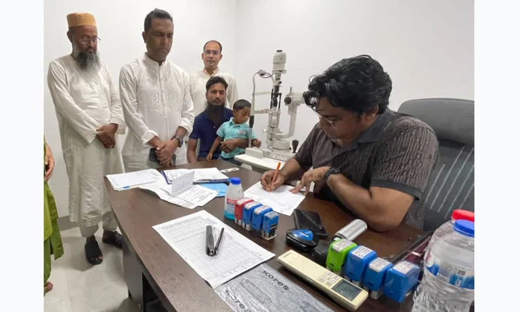 নন্দীগ্রামের শিশু বক্করের চোখের চিকিৎসার দায়িত্ব নিলেন প্রধানমন্ত্রী