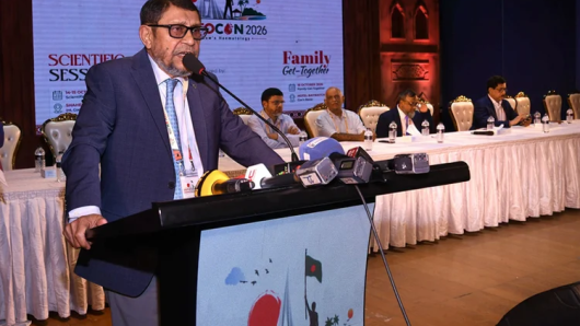 দেশকে ভালোবেসে একসঙ্গে গড়ে তুলতে হবে: স্বাস্থ্যমন্ত্রী