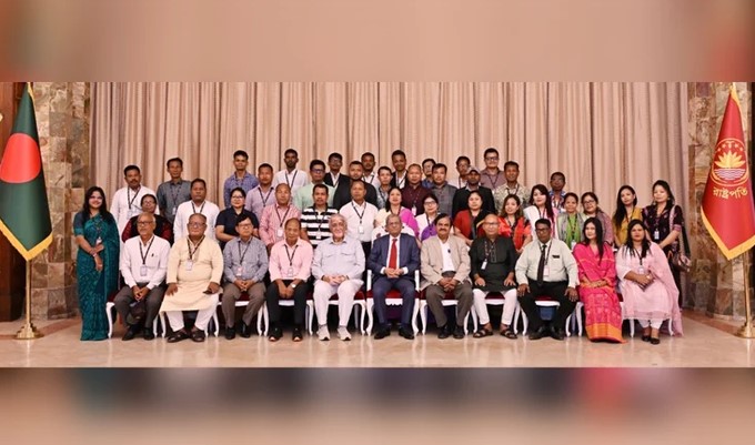 ক্ষুদ্র জাতিগোষ্ঠীর উন্নয়ন ও অধিকার নিশ্চিত করতে ঐক্যবদ্ধভাবে কাজের আহ্বান রাষ্ট্রপতির